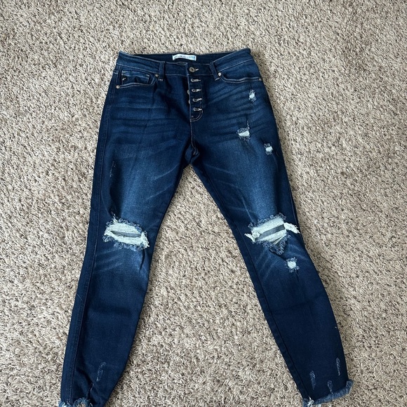 Women's Distressed Blue Jeans KANCAN - Picture 2 of 3
